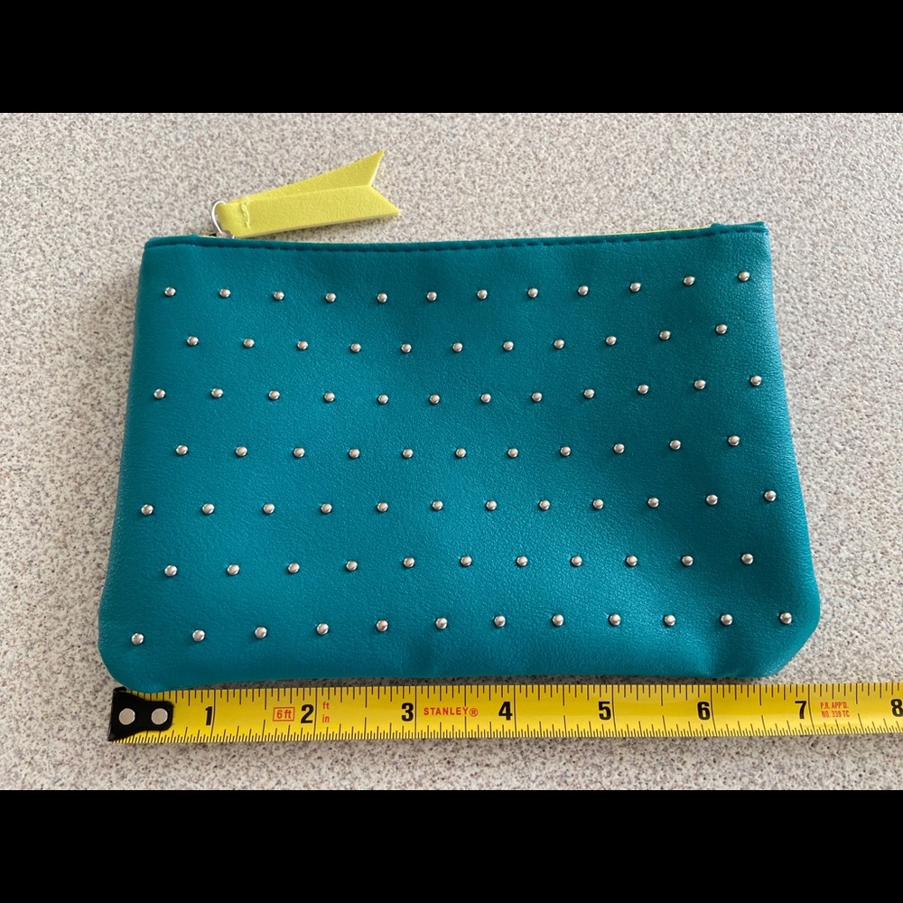 Ipsy cosmetic bag